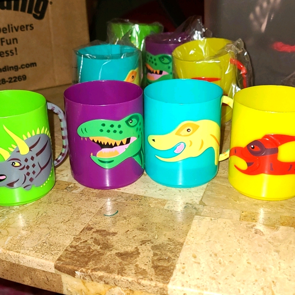 Toddler dinosaur cups